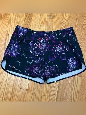 AVIA Athletic black  Floral print Running Shorts size XL-16/18 Purple & Pink